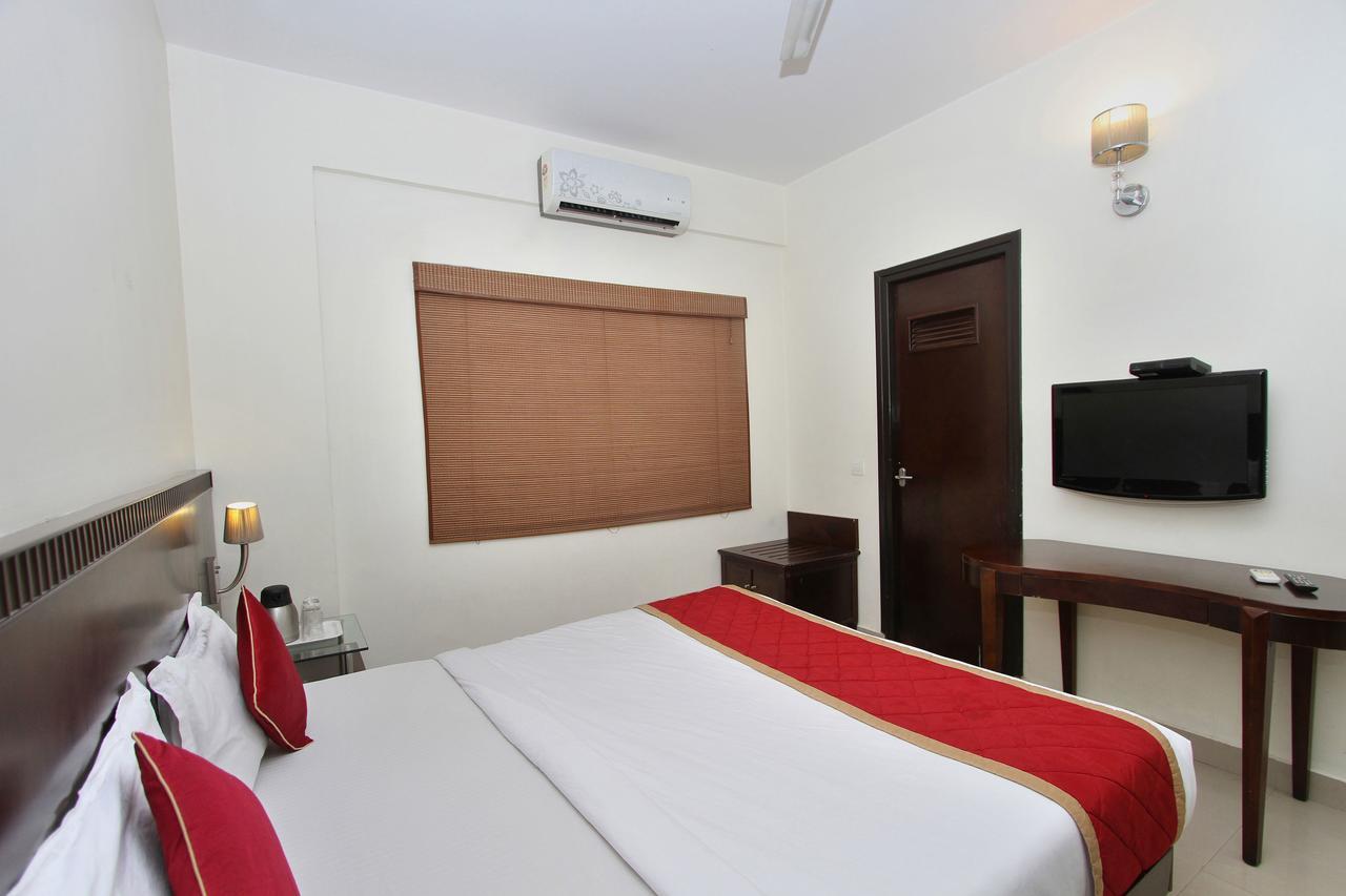Hotel Amshi International Bangalore Exteriör bild