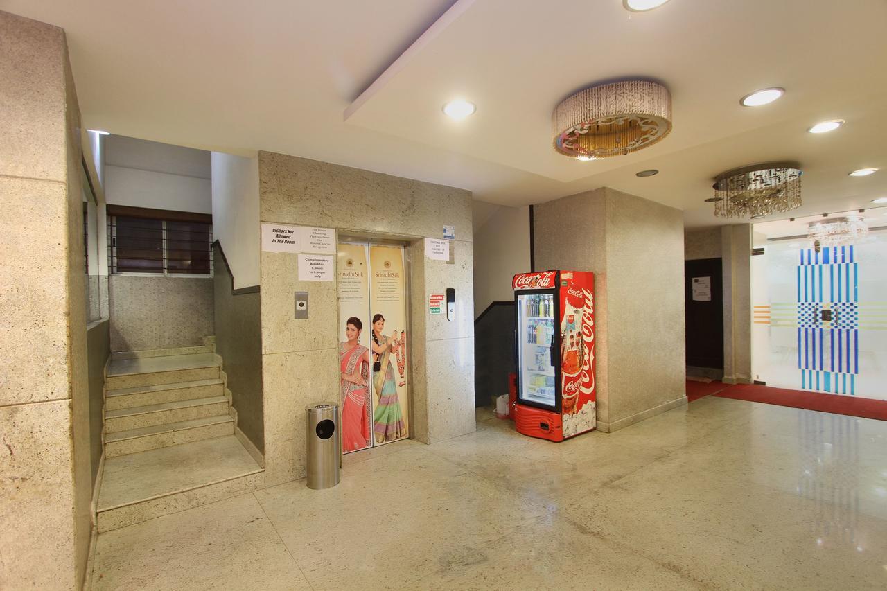 Hotel Amshi International Bangalore Exteriör bild